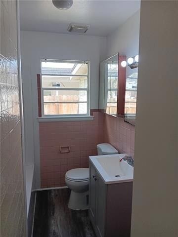 Building Photo - 3719 Delaware Ave