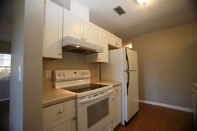 Building Photo - 3 bedroom home with large yard on the west end!