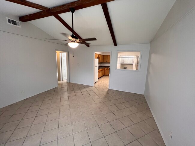 Living room - 201 Woodale Dr