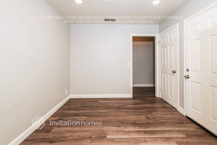 Building Photo - 1024 Woodridge Dr