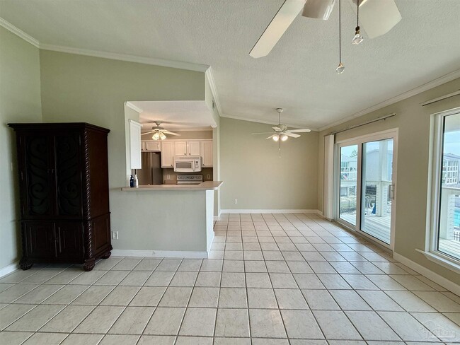 Building Photo - 200 Pensacola Beach Rd