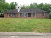 Building Photo - 511 Winthorne Ct
