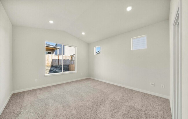 Building Photo - 5970 Thornhill Ave SW