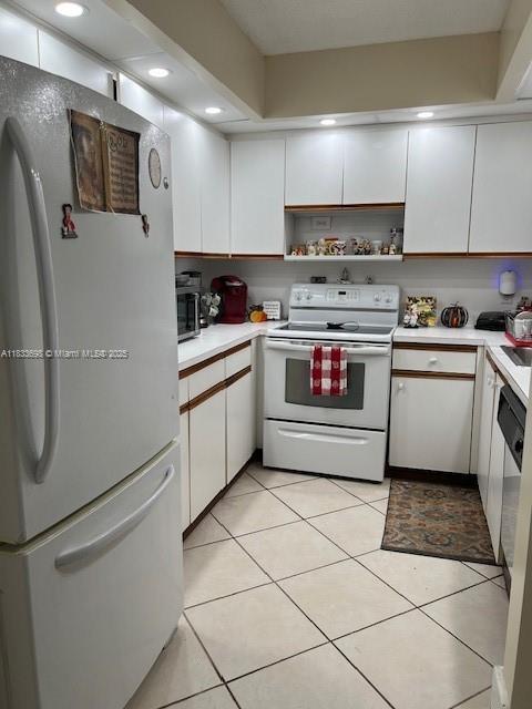 Building Photo - 13055 SW 15th Ct