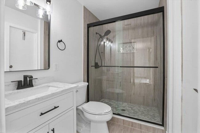 Building Photo - 5230 Woodruff Ln