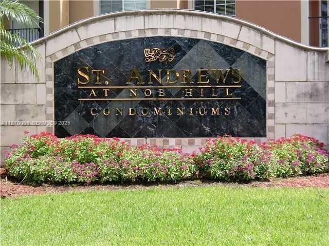 Primary Photo - 8020 N Nob Hill Rd