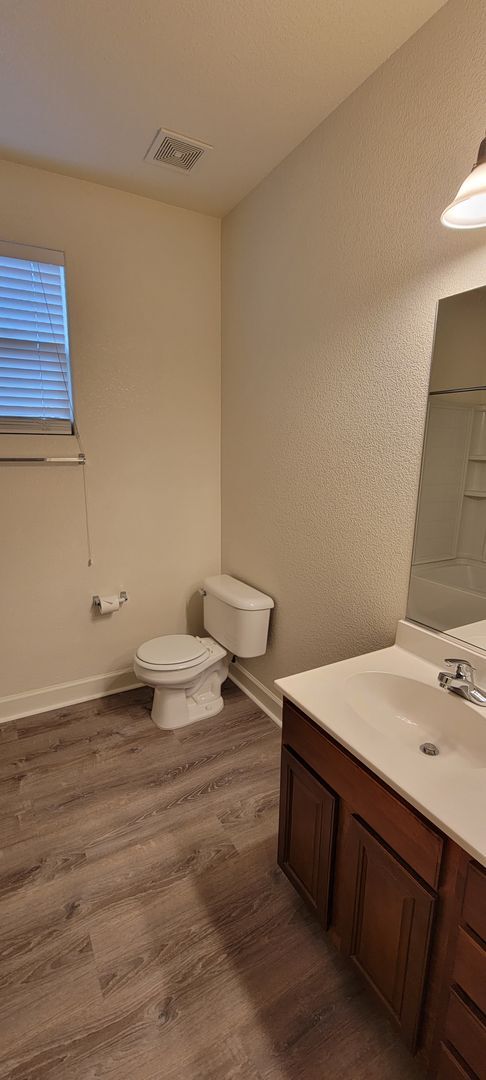 Building Photo - One Story South Meadows Home - Pet Friendly