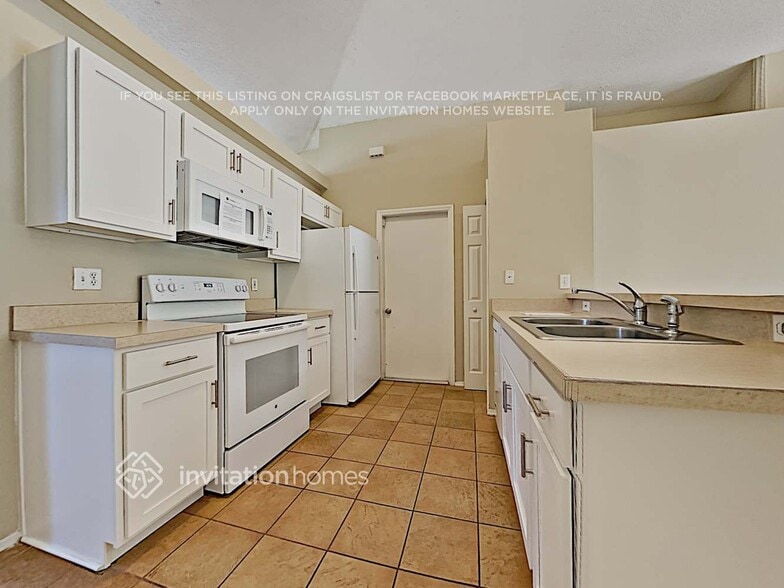 Building Photo - 7716 Pine Fork Dr