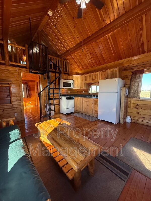 Building Photo - 517 US-89
