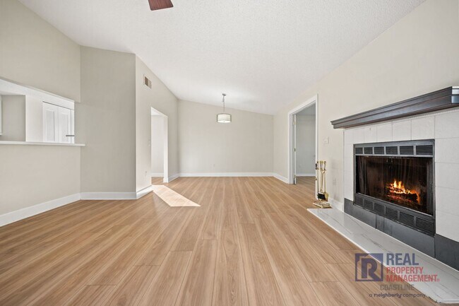 Building Photo - 6507 35th Ave W