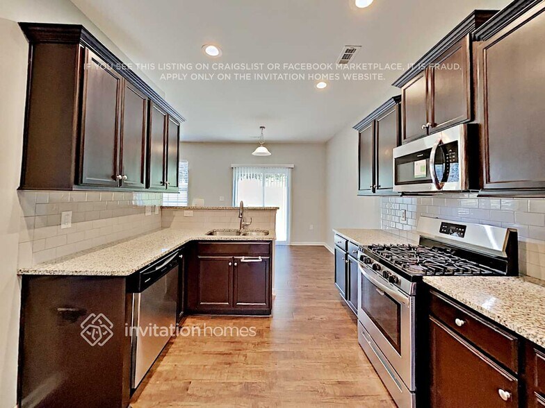 Building Photo - 108 Rippling Water Dr