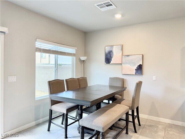 Building Photo - 7848 Pink Opal Ave