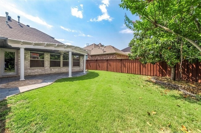 Building Photo - 12422 Daimler Dr