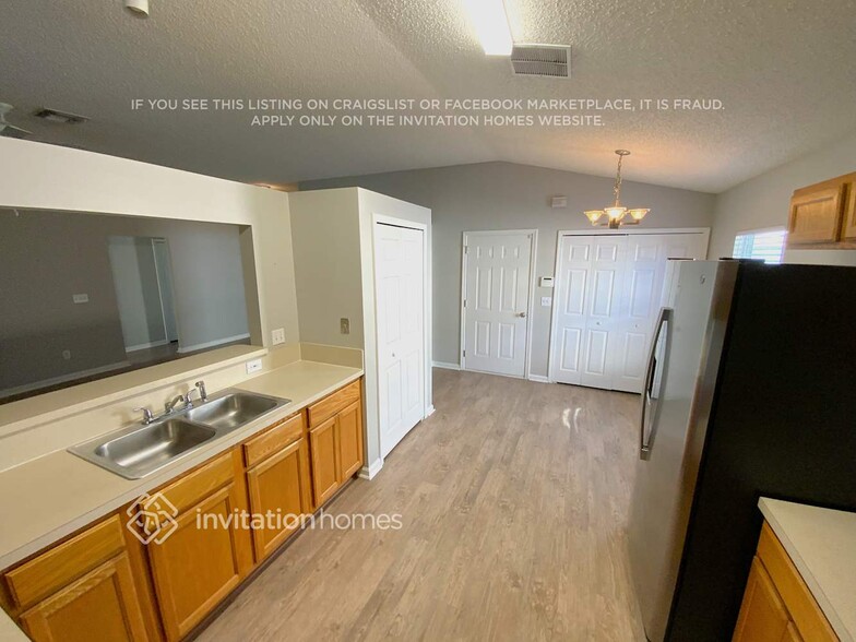 Building Photo - 3215 Talisman Drive