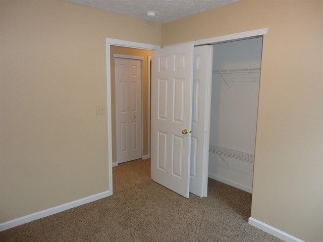 Building Photo - 5232 Lake Manor Dr