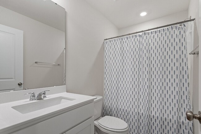 Building Photo - Furnished 3 Bedroom 3 Bath Townhome Wake Forest