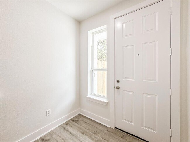 Building Photo - 11514 Courtshire Dr