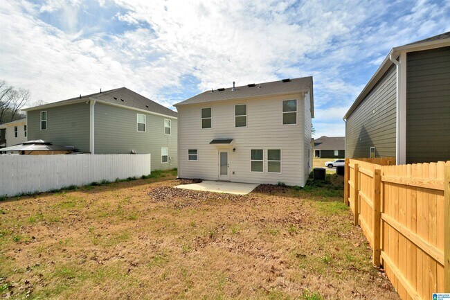 Building Photo - 6558 Creek Cir