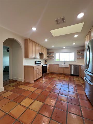 Building Photo - 5105 Circle Ridge Dr W