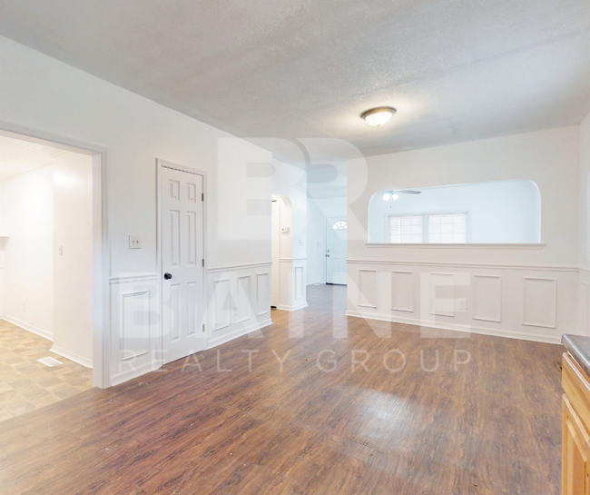 Building Photo - 2621 Sevier Ave