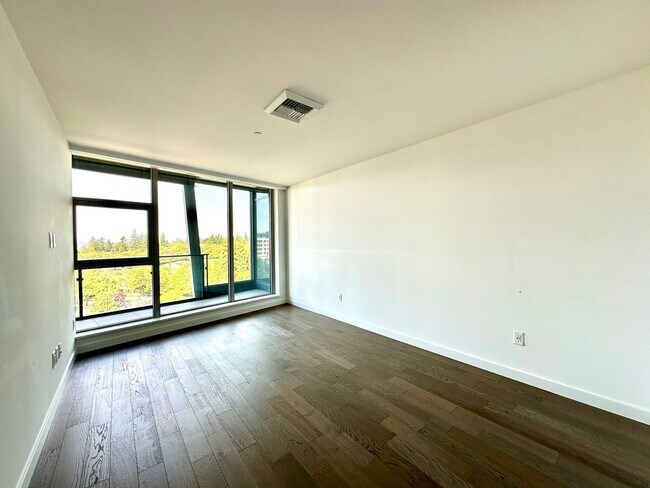 Building Photo - 1Bd/1.5Ba Bellevue Condo