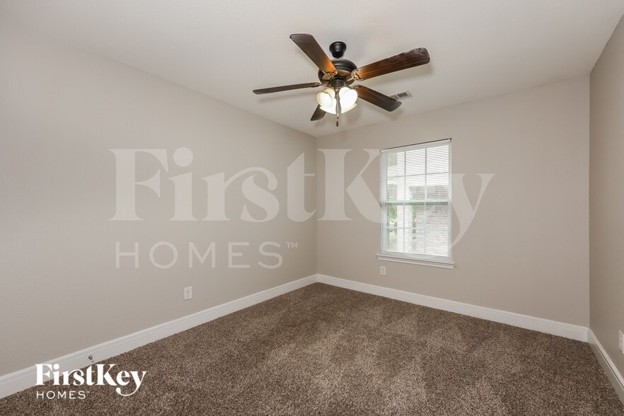 Building Photo - 607 Lentisco Dr