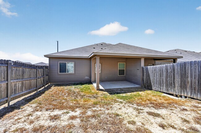Building Photo - 1733 Davidson Rnch Dr