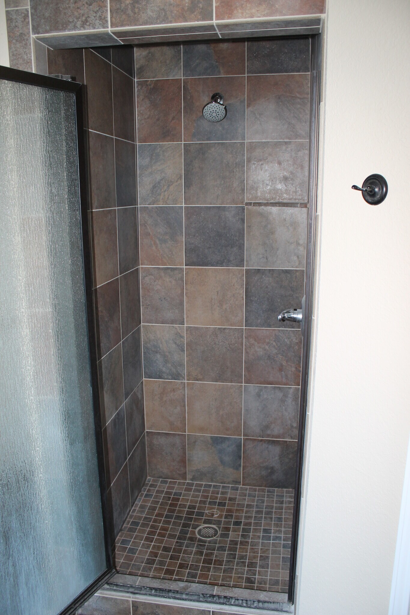 Building Photo - 717 Cross Ridge Circle North