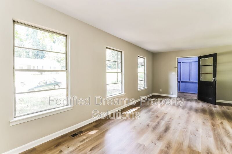 Building Photo - 3680 Yale Ave