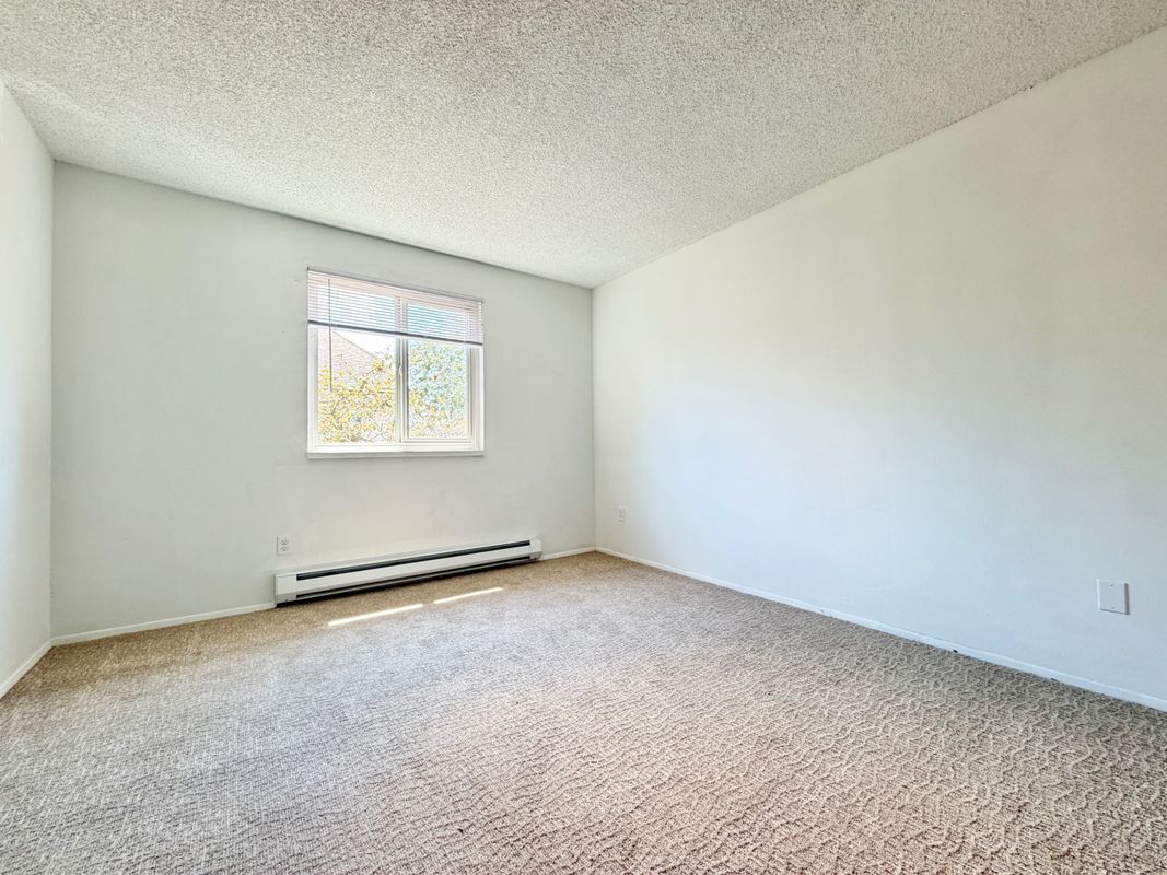 Building Photo - 10525 Midvale Ave N