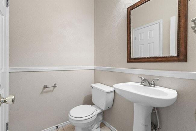 Building Photo - 1616 Chasewood Dr
