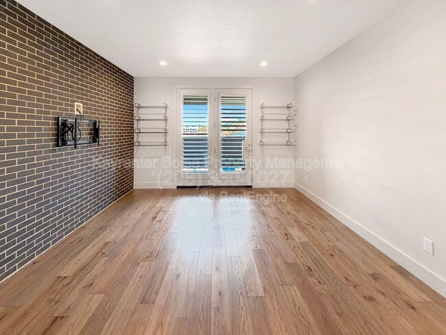 Building Photo - 3033 S Trailwood Way