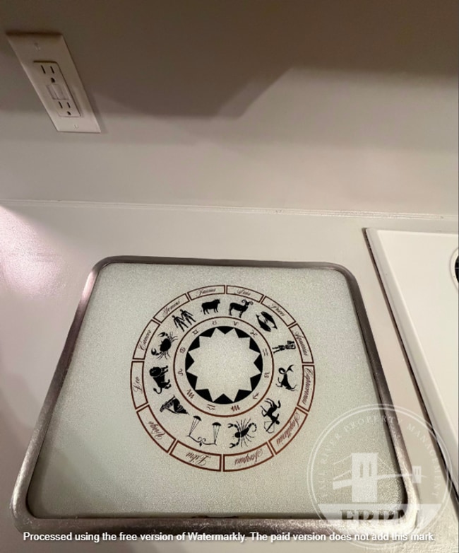 Building Photo - 318 Wood St