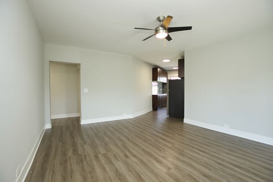 Building Photo - 735 Judson Ave