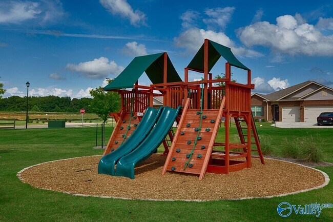 Building Photo - 14170 Lannister Ln