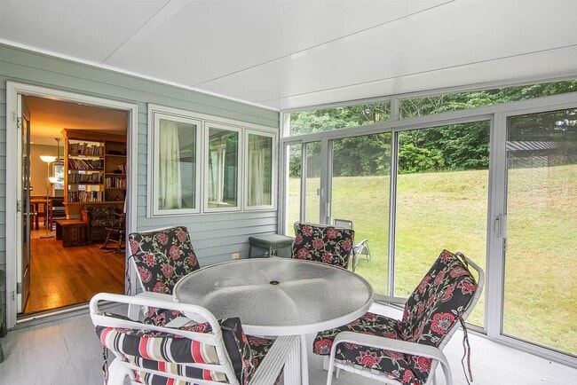 Building Photo - 5BD/3BA Beautiful House in South Burlington