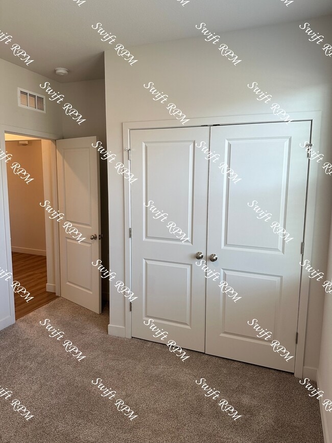 Building Photo - 12428 S Parkwood Ln