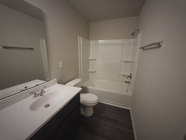 Building Photo - ?Home in the Edmond Area! ?