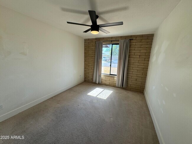 Building Photo - 2115 S Stanley Pl