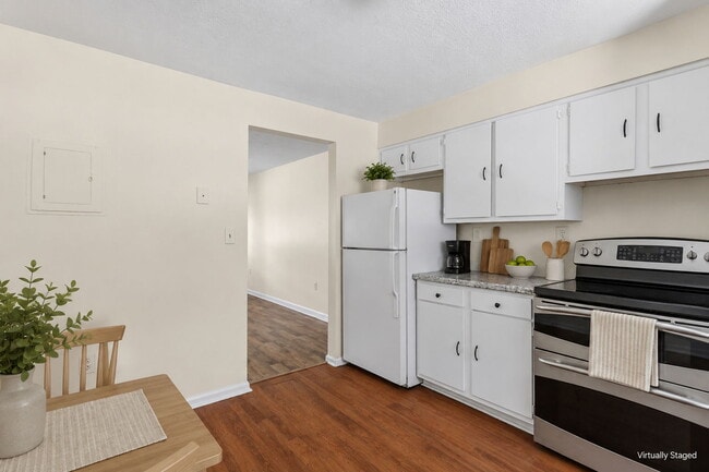 Building Photo - 1707 Valley Forge Way