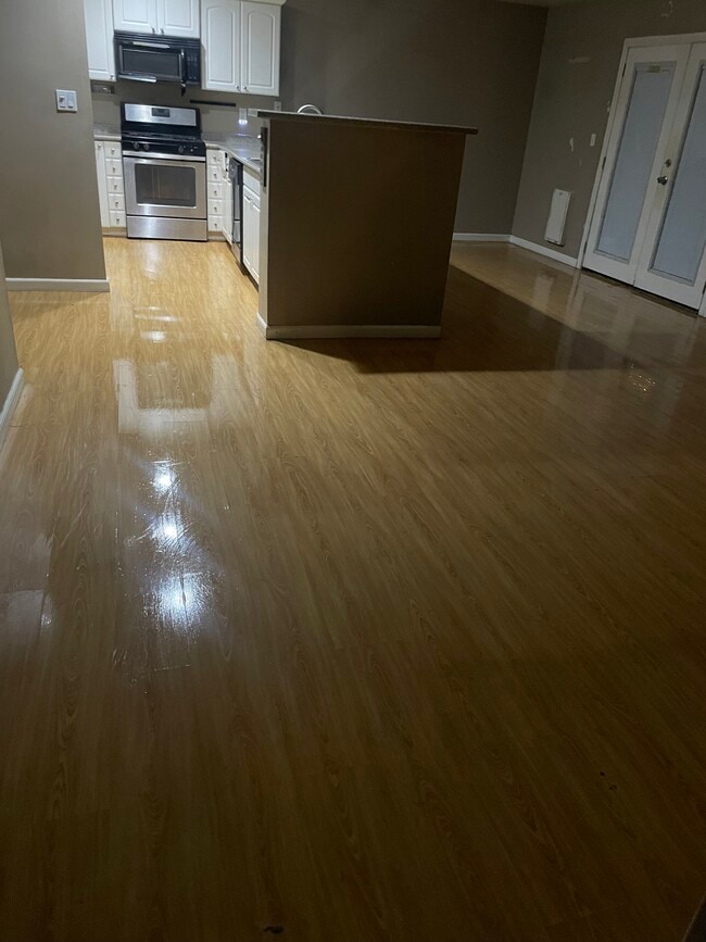 Building Photo - 5650 Sea Breeze Ave