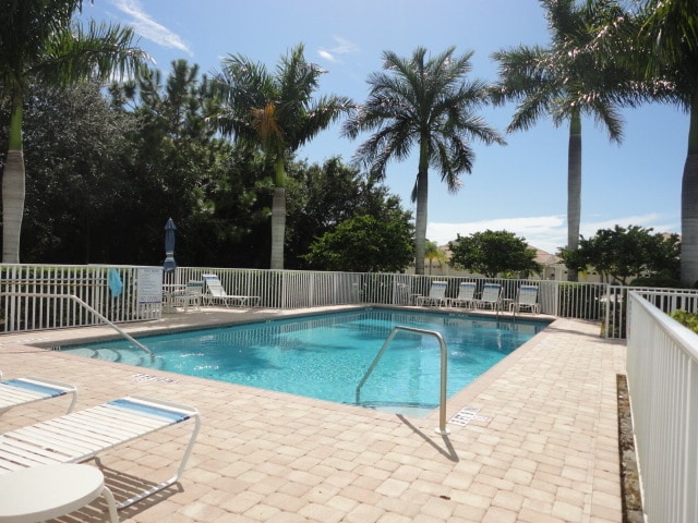 Building Photo - SPECIAL PRICE!! 2BD/2BA/2CG VILLA