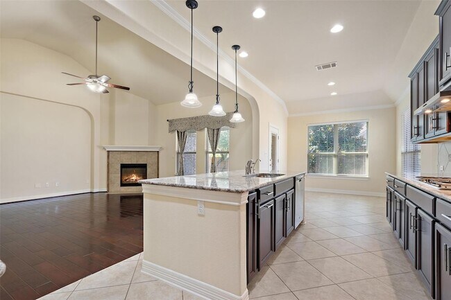 Building Photo - 8704 Old Corral Cove