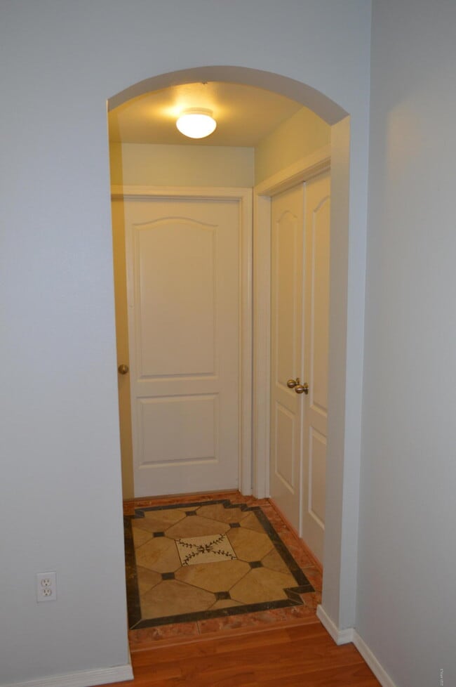 Building Photo - 1701 E Colter St