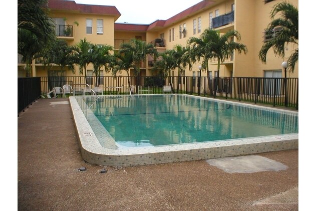 Pool - 1871 W 62nd St