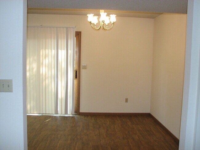 Building Photo - 1616 Anthony St