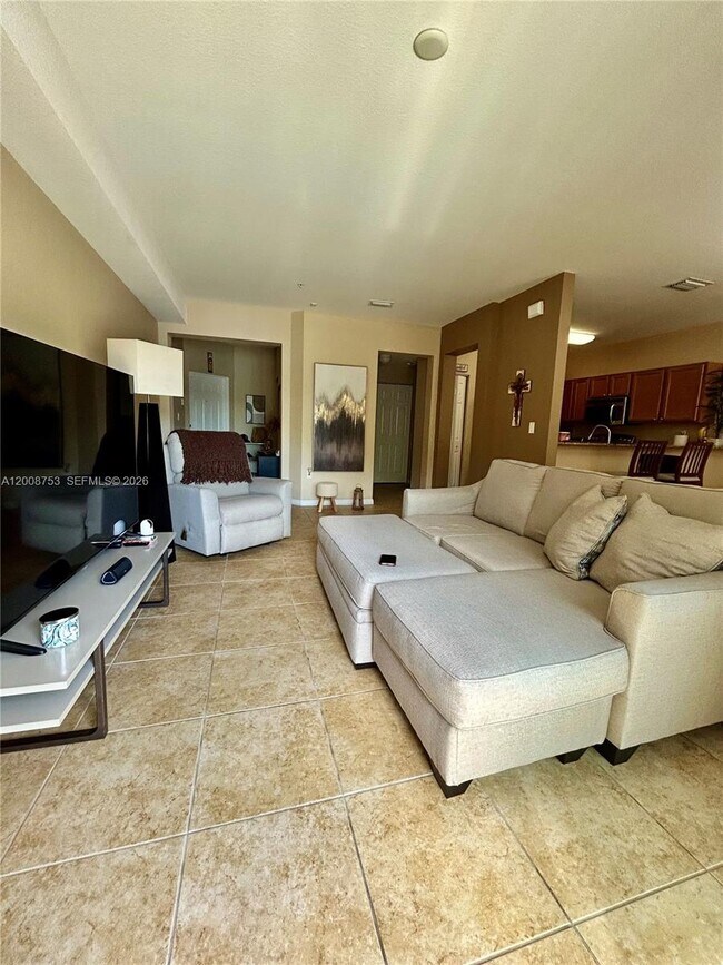 Building Photo - 10870 NW 88th Terrace