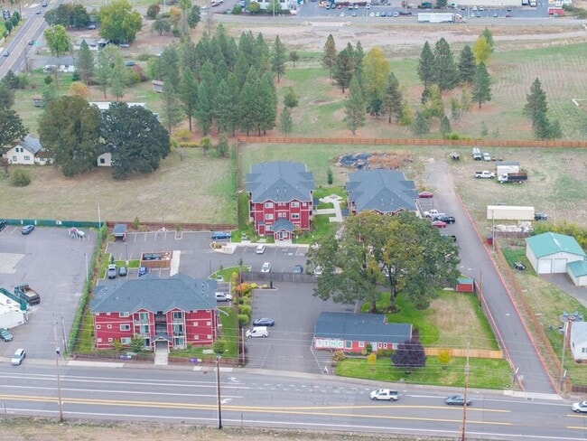 Building Photo - 13001 S Crompton Lane