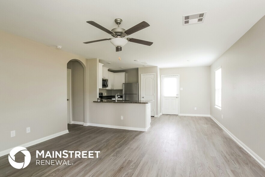 Building Photo - 26323 Michelangelo Dr