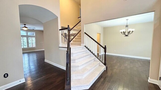 Building Photo - Stunning Cumming Executive Home, Hand Scraped Hardwoods, Custom Upgrades!